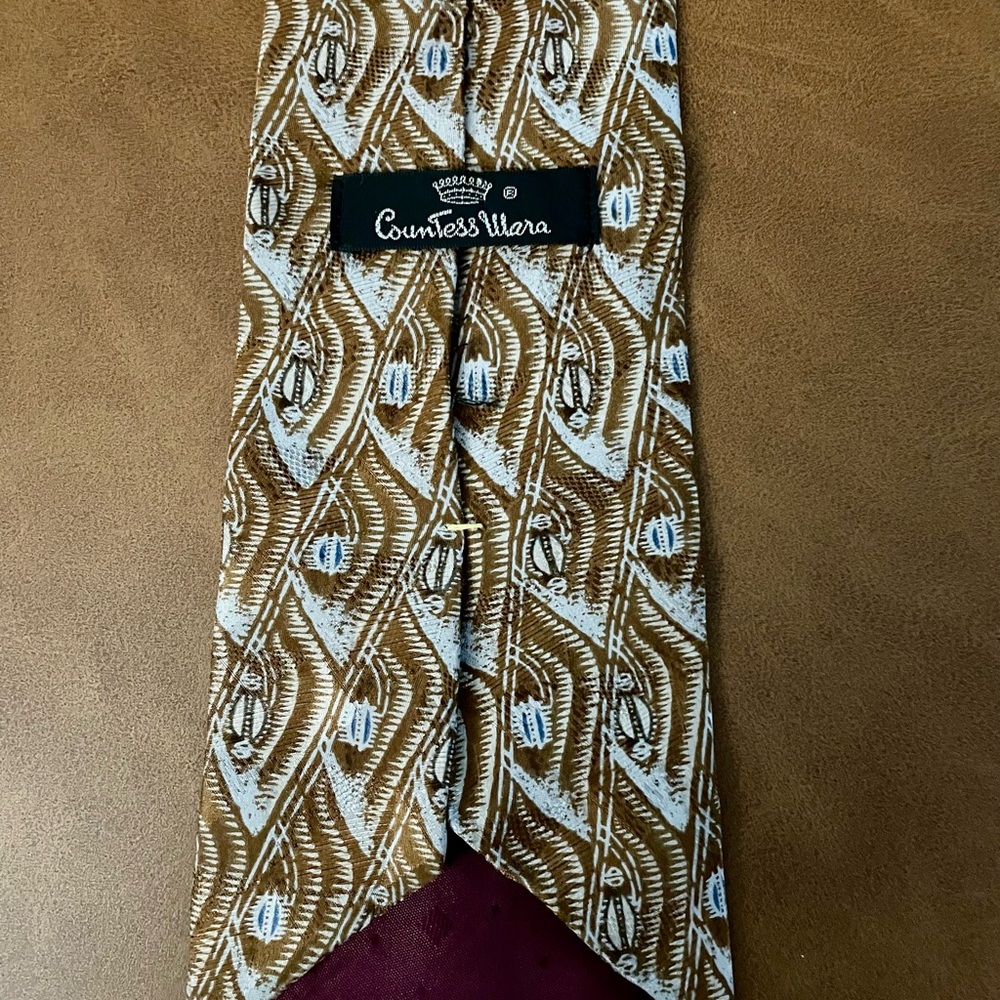Countess Mara Brown and White Patterned Tie